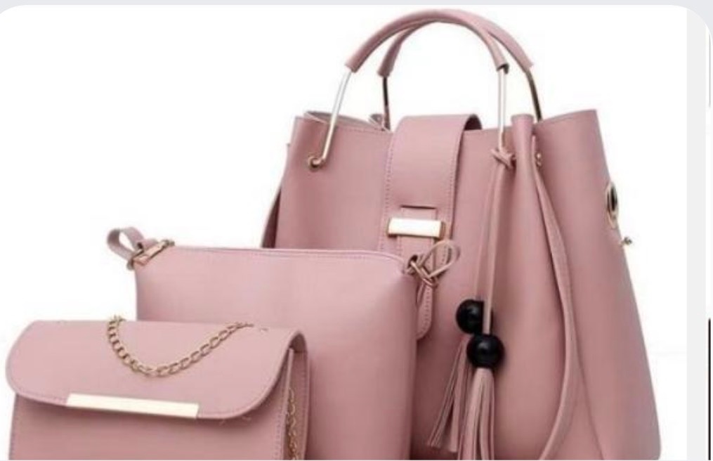 3-in- 1handbag.